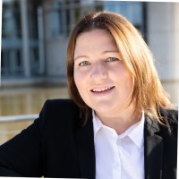 Christine Strauss, Finance Director bei Officium GmbH